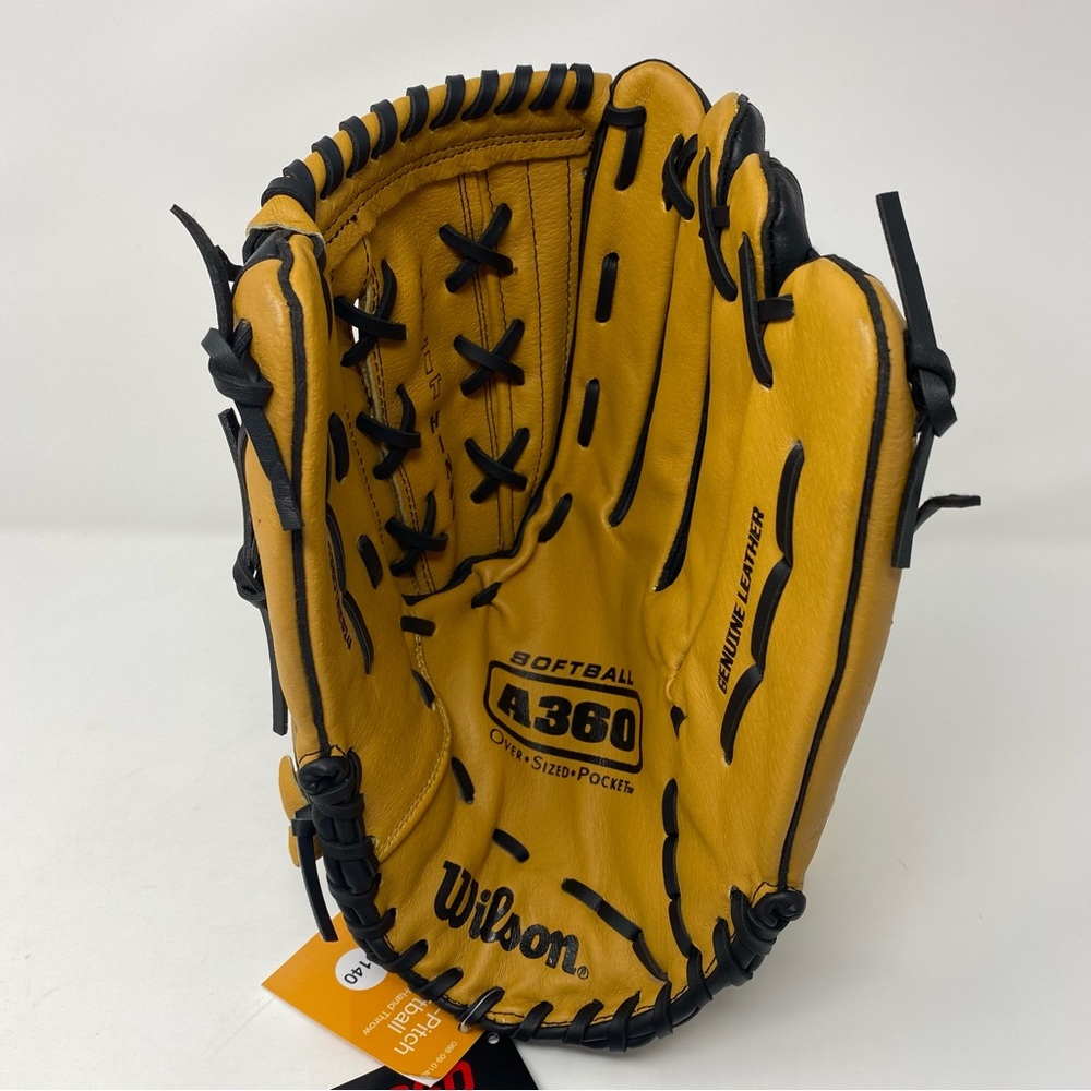 Wilson Elite‎ Soft Pitch Glove A360 - 14 in. NEW